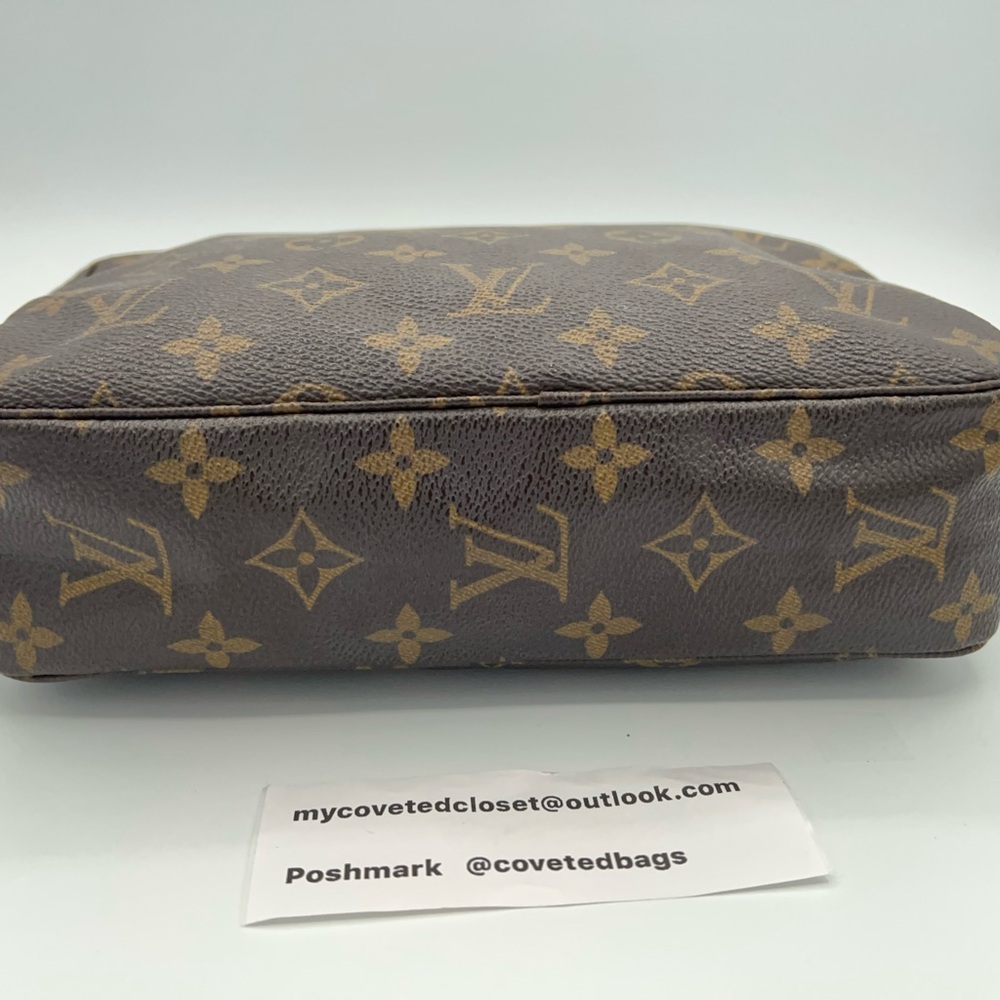 Louis Vuitton Trousse 23 Monogram Toilet Bag Very Good Condition w/LV Dust Bag - Picture 4 of 12